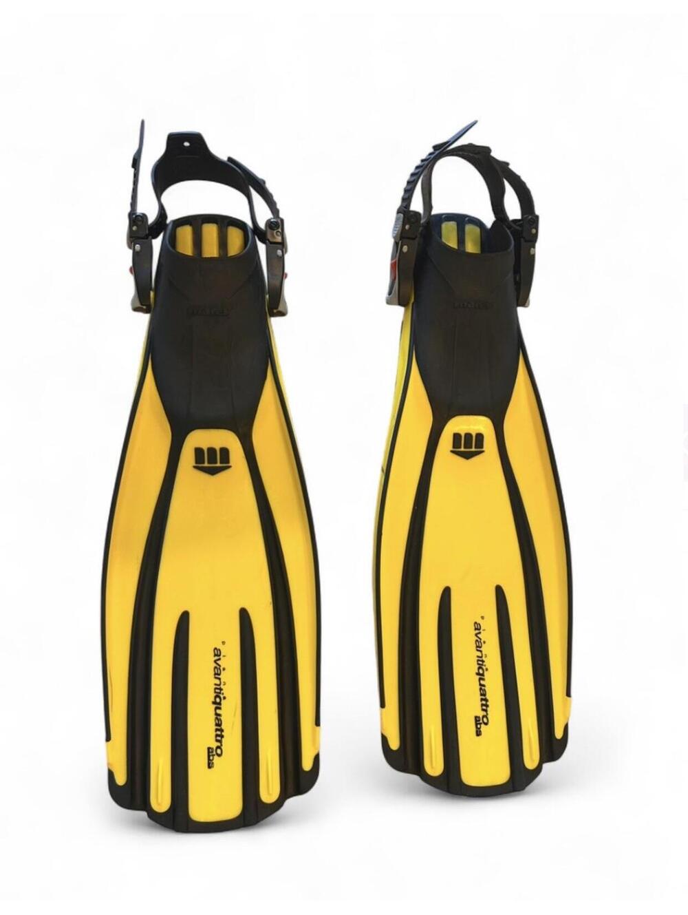 Mares Avanti Quattro + Plus Regular Yellow Open Heel Dive Snorkel Fins Small